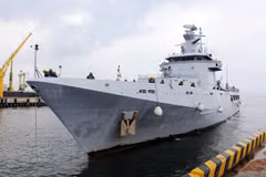 Buque de Brunei atraca en puerto de ciudad vietnamita 