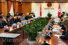 Vietnam y Suiza impulsan cooperación en energía limpia