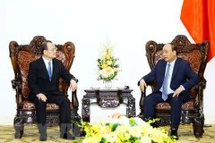 Premier vietnamita recibe a presidente de grupo hongkonés Sunwah 
