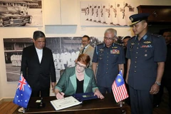Malasia y Australia buscan fomentar cooperación en defensa 