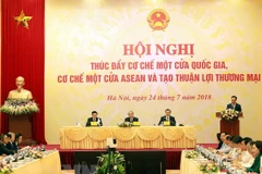 Premier vietnamita insta a promover la implementación del mecanismo de ventanilla única 