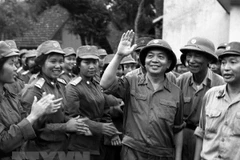 Jóvenes vietnamitas recuerdan al general Vo Nguyen Giap