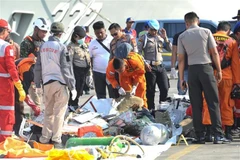 Indonesia acelera proceso de identificación de víctimas de avión accidentado