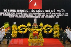 Realizan acto fúnebre en memoria de Do Muoi, exsecretario general del Partido Comunista de Vietnam