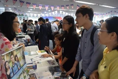 Más de 22 mil 400 vietnamitas estudiaron en Estados Unidos