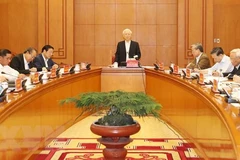 Máximo dirigente político de Vietnam insta a sancionar a entidades ineficientes en lucha anticorrupción 