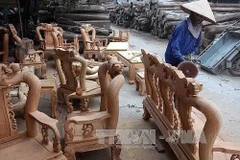 Presentan productos vietnamitas en feria internacional de muebles en Singapur 