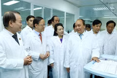 Premier de Vietnam destaca necesidad de un mayor desarrollo del sector de salud 