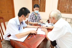 Hanoi apoya a hogares y empresas para recuperar negocios tras el COVID-19