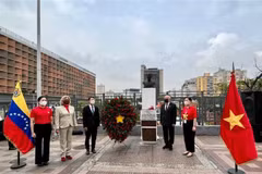 Celebran en Venezuela los 47 años de la Reunificación de Vietnam 