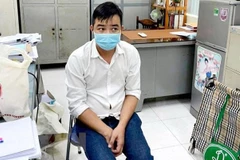 Arrestan en Vietnam a director de empresa por aumentar precios de kits de prueba del COVID-19