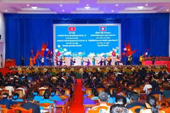 Conmemoran en provincia de Khammouane aniversario de relaciones Laos-Vietnam