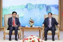 Premier vietnamita recibe a ministro de Justicia de Laos 