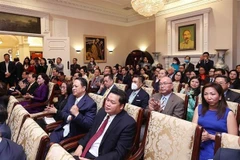 Delegación del Comité Estatal sobre vietnamitas en Ultramar realiza visita a Estados Unidos