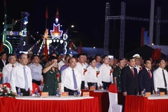 Presidente vietnamita asiste al 50 aniversario de la victoria de Cam Doi