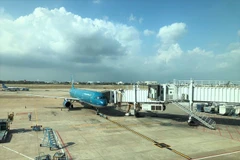 Aerolíneas vietnamitas ajustan planes de vuelo por tormenta Mulan
