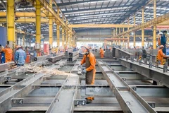 Instan a reestructurar en Vietnam empresas estatales débiles y con pérdidas 