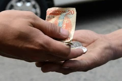 Banco central de Filipinas sube tasa de interés por tercer mes consecutivo