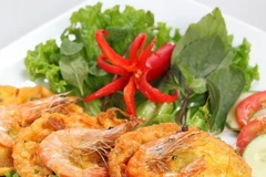  Pastel de camarón del lago del Oeste en Hanoi