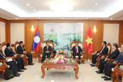 Vietnam y Laos comparten experiencias en inspección y lucha anticorrupción