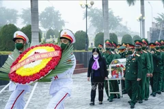 Rinden homenaje póstumo a combatientes vietnamitas caídos en Laos