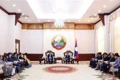 Vietnam y Laos promueven cooperación en ciencia y tecnología