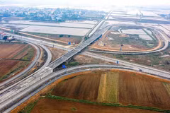 Construirán autopista que conecta localidades de Vietnam y China