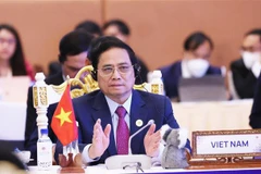 Premier vietnamita propone medidas para fomentar lazos entre ASEAN y socios