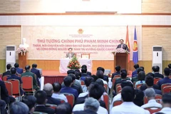Primer ministro de Vietnam se reúne con comunidad de connacionales en Camboya