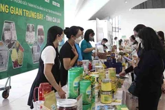 Impulsan conexión comercial entre Da Nang y provincias altiplanas de Vietnam