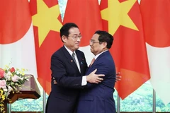 Primer ministro de Japón finaliza su exitosa visita a Vietnam