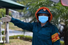 Milicias en provincia vietnamita de Bac Giang desempeñan papel importante en combate contra el COVID-19