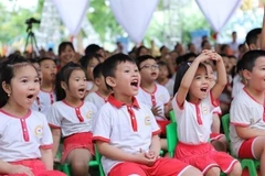 Instituciones educativas vietnamitas integrarán derechos humanos en su currículo para 2025