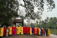 Diplomáticos extranjeros exploran costumbres del Año Nuevo Lunar en Vietnam