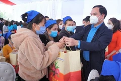 Prestan atención especial a trabajadores vietnamitas con motivo de Nuevo Año Lunar