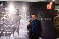 Efectúan exposición sobre vendedores ambulantes en calles de Hanoi