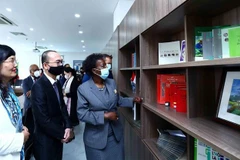 Inauguran aula francófona en Hanoi