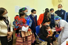 Director regional de la OMS visita la provincia vietnamita de Yen Bai