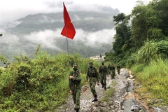 Guardias fronterizas de provincias vietnamita y china realizan patrulla conjunta