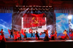 Ciudad Ho Chi Minh celebra program artístico en saludo a fundación del Partido Comunista