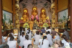 Vietnamitas en Laos rinden tributo a soldados caídos en la batalla de Gac Ma