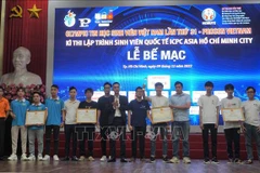 Entregan premios a ganadores de la Olimpiada de Informática de Vietnam