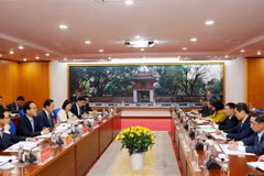 Ministerio de Finanzas de Vietnam afirma crear condiciones favorables a empresas de IED
