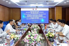 Jóvenes vietnamitas y singapurenses fortalecen cooperación