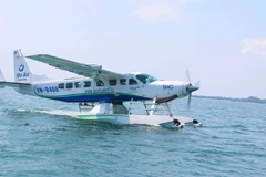 Lanzan servicio de hidroavión de conexión de destinos turísticos en Quang Ninh