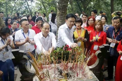 Consolidan el orgullo nacional de todos vietnamitas en el extranjero