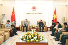 Viceministro de Defensa de Vietnam recibe a agregado militar chino