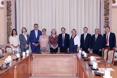 Ciudad Ho Chi Minh impulsa cooperación con socios franceses 