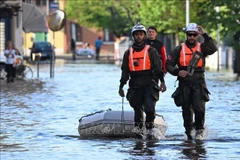 Dirigentes vietnamitas expresan condolencias a Italia por daños de inundaciones