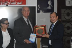 Vietnam busca agilizar lazos en información con Qatar, Egipto y Tanzania